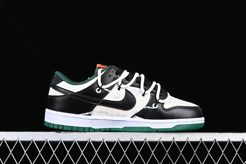 All Categories Nk SB Dunk Series Nk SB Dunk Low Low-top sneakers Nk Dunk Low Panda Prank-Sliding Track Cracked Skateboarder SB Strappy Low-top Casual Shoes DD1391-300